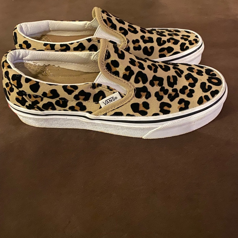 Pre Owned Girls Leopard Print Vans Size 3.5